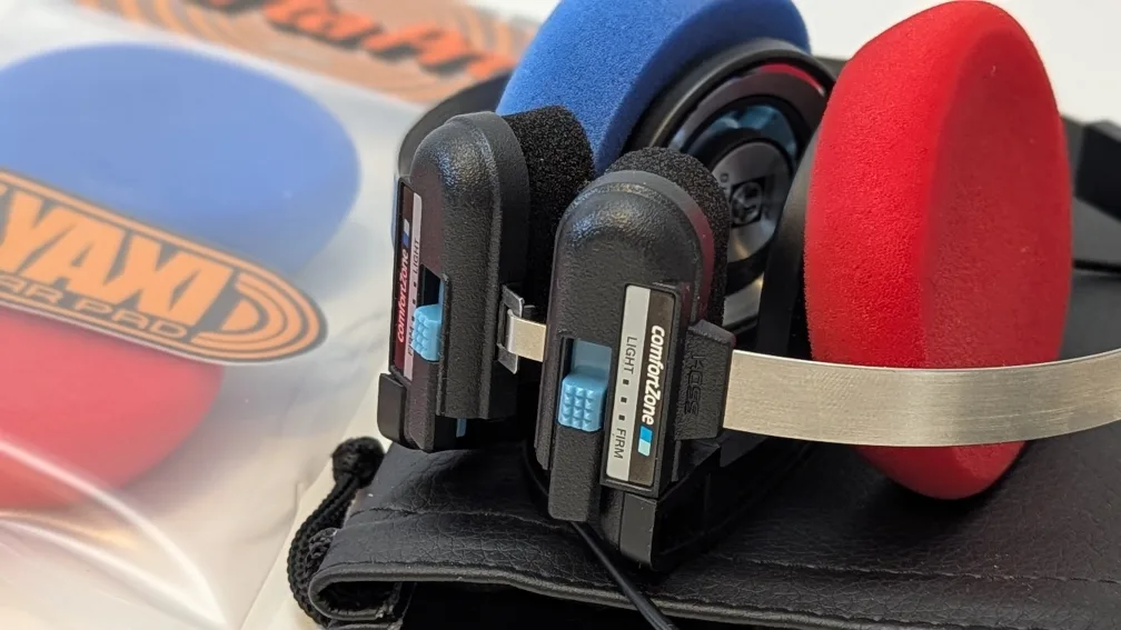 Koss Porta Pro Headphones, Carrying Case, Extra Yaxi Ear Pads image indicator(4)