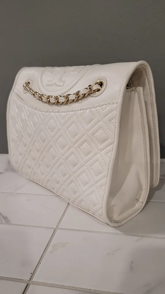 Tory Burch White Quilted Chain Bag image indicator(4)