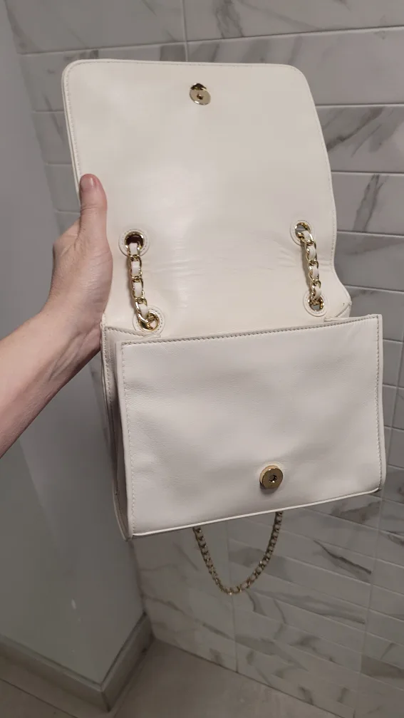 Tory Burch White Quilted Chain Bag image indicator(6)