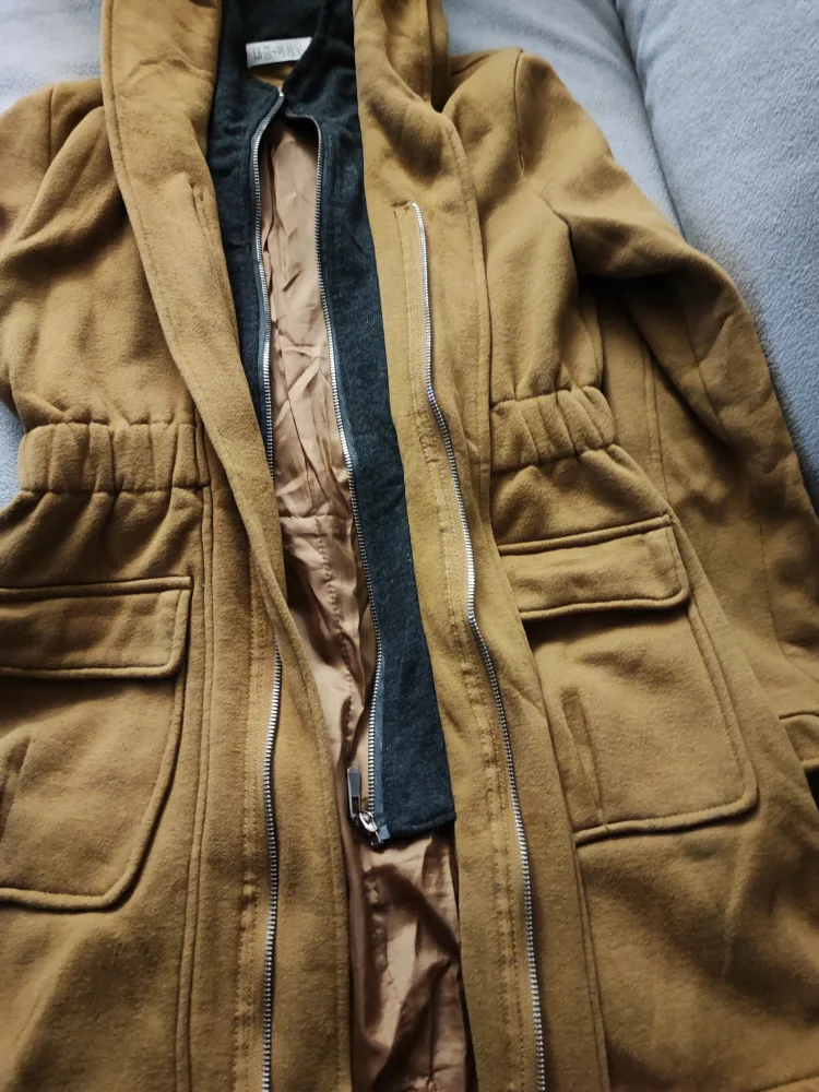 #ThriftyPicks Brown Hooded Winter Coat image indicator(3)