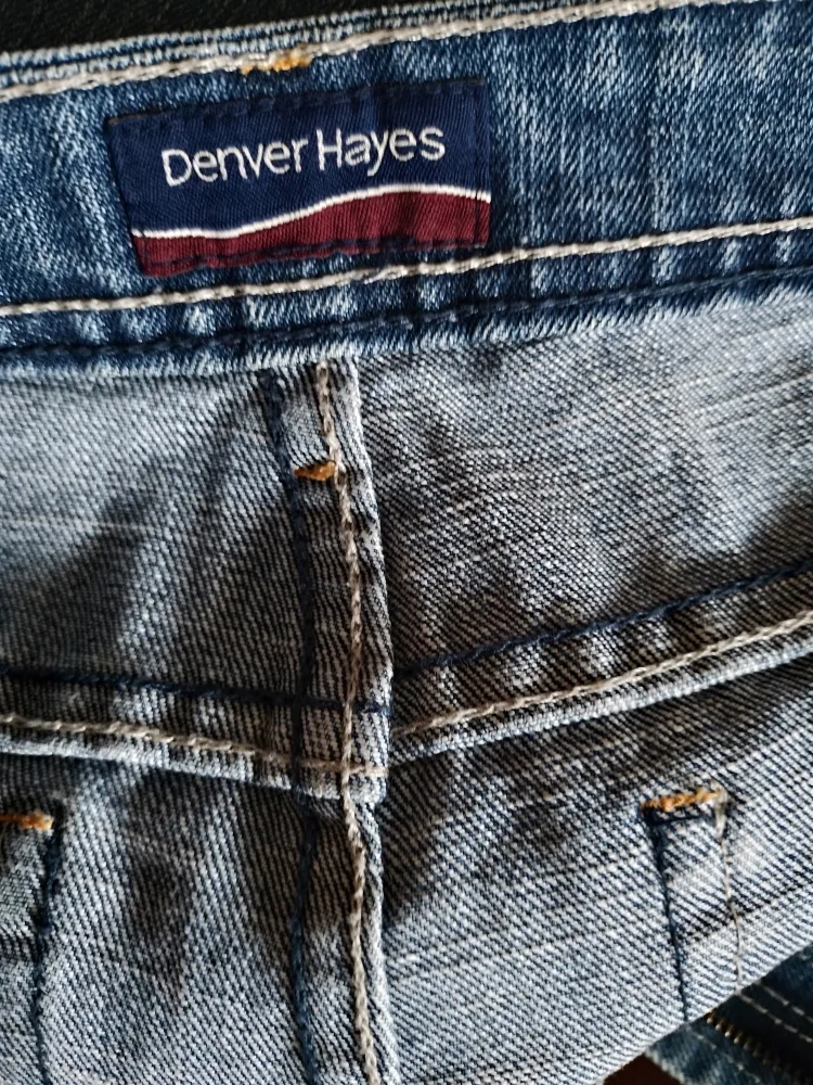 Denver Hayes Jeans Size W31 L30 image indicator(2)