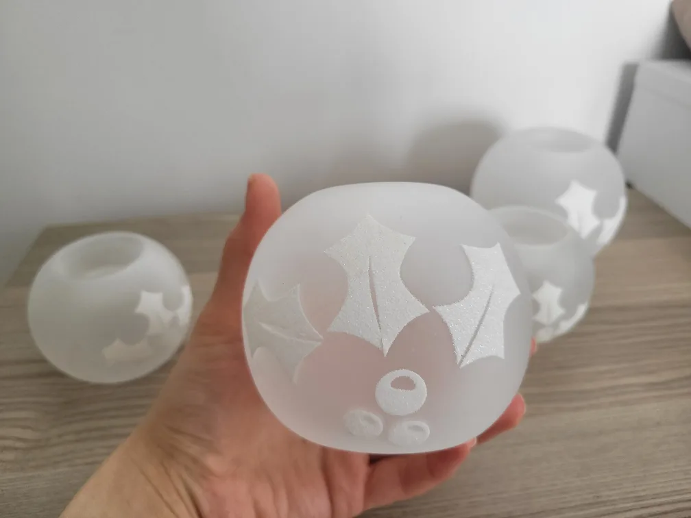 Set of 4 Frosted Glass Votive Candle Holders with Holly Design image indicator(5)