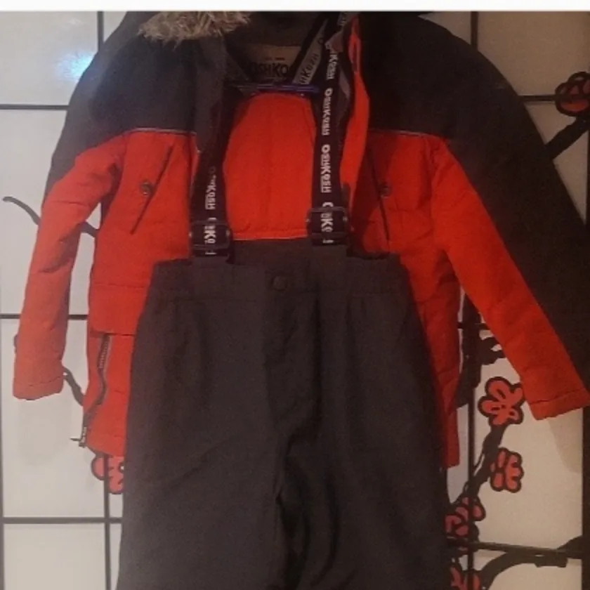 OshKosh B'Gosh Kids Winter Jacket and Bib snowpants image indicator(3)