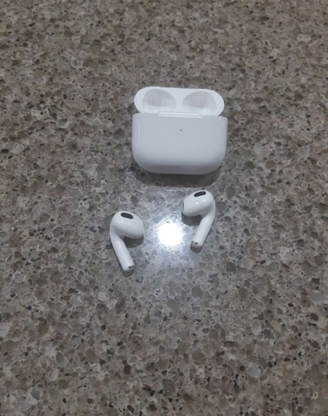Apple AirPods gen3 - photo 2