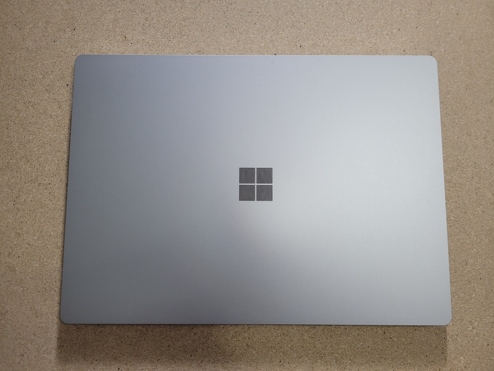 Microsoft Surface Laptop 4 - i7 , 500gb ssd, 16gb ram
