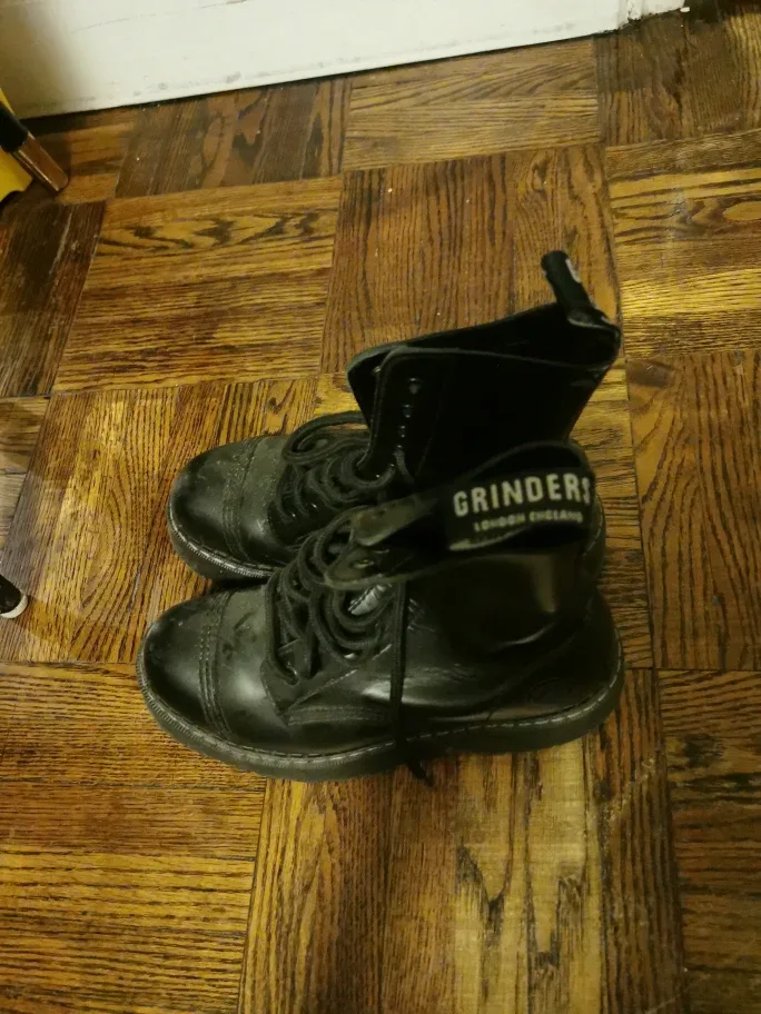 Grinders Bulldog  ACS Platform Boots Size 5 image indicator(3)