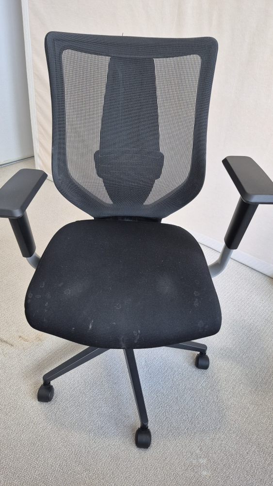 Office Chair with Mesh Back