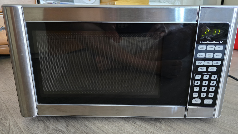 Hamilton Beach Microwave - photo 3