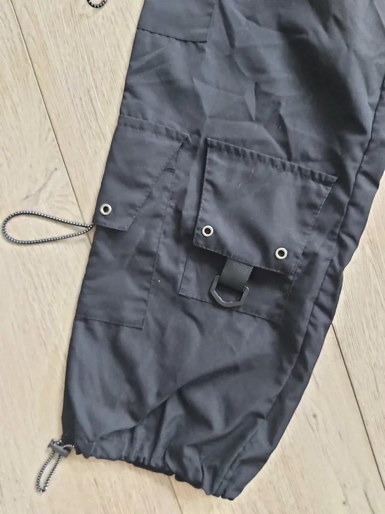 Black Cargo Pants image indicator(2)