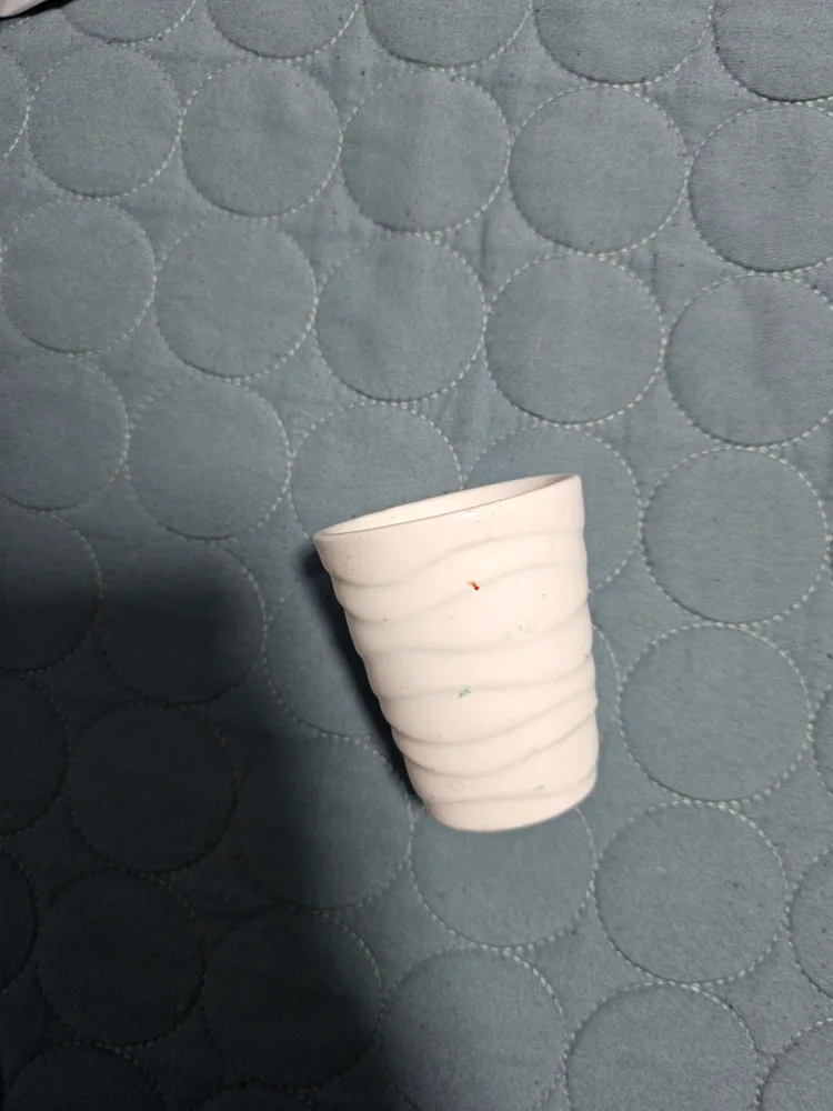 White  mini vase #freecycle thumbnail