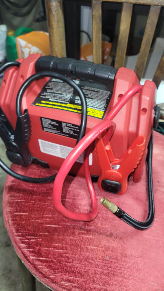 Roadmaster 900 Peak Amp Booster Pack - photo 2