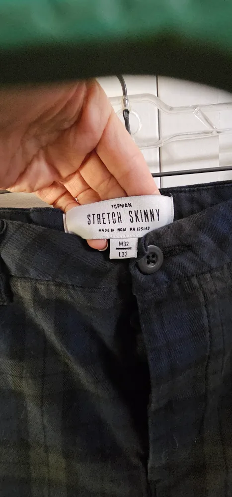 Topman Skinny Plaid Pants image indicator(2)