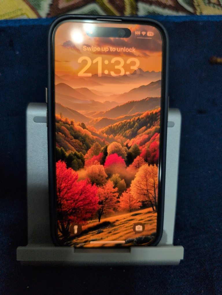 iPhone 15 128GB - Rose Gold - Excellent Condition