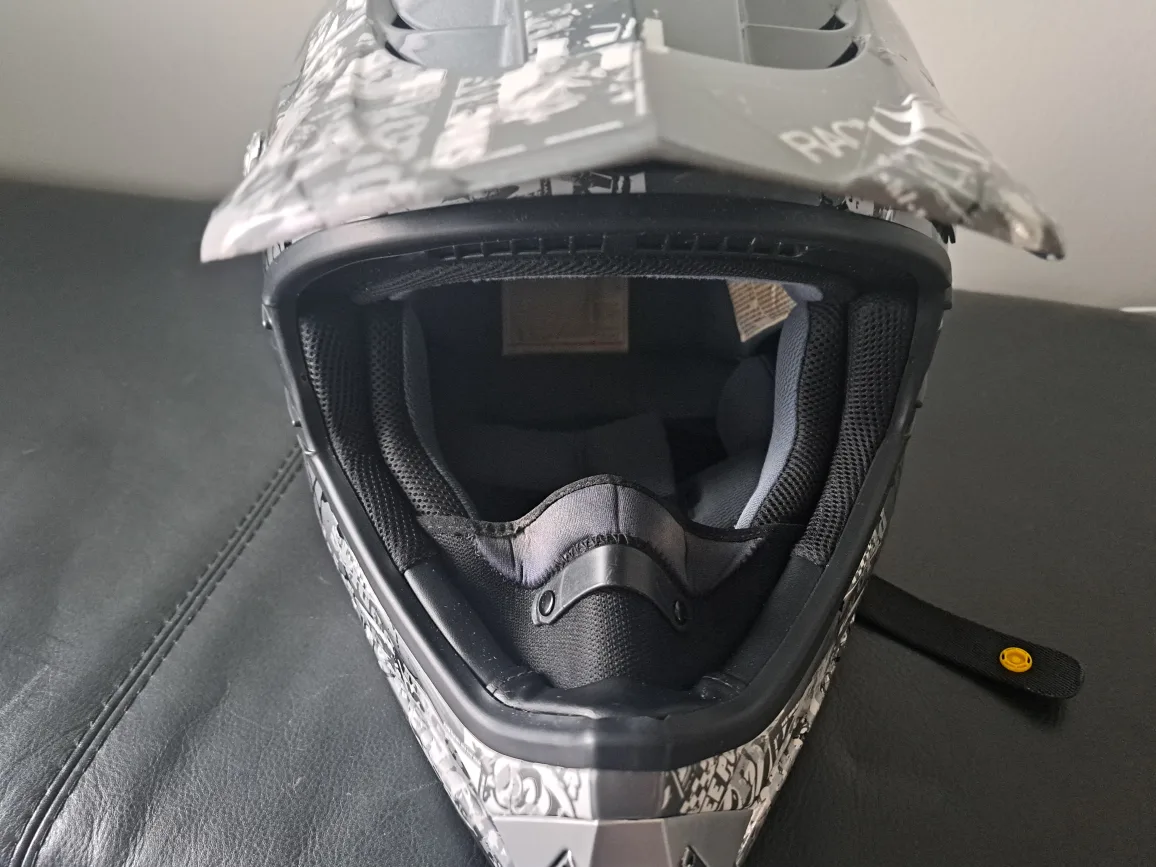 Snowmobile Helmets image indicator(9)