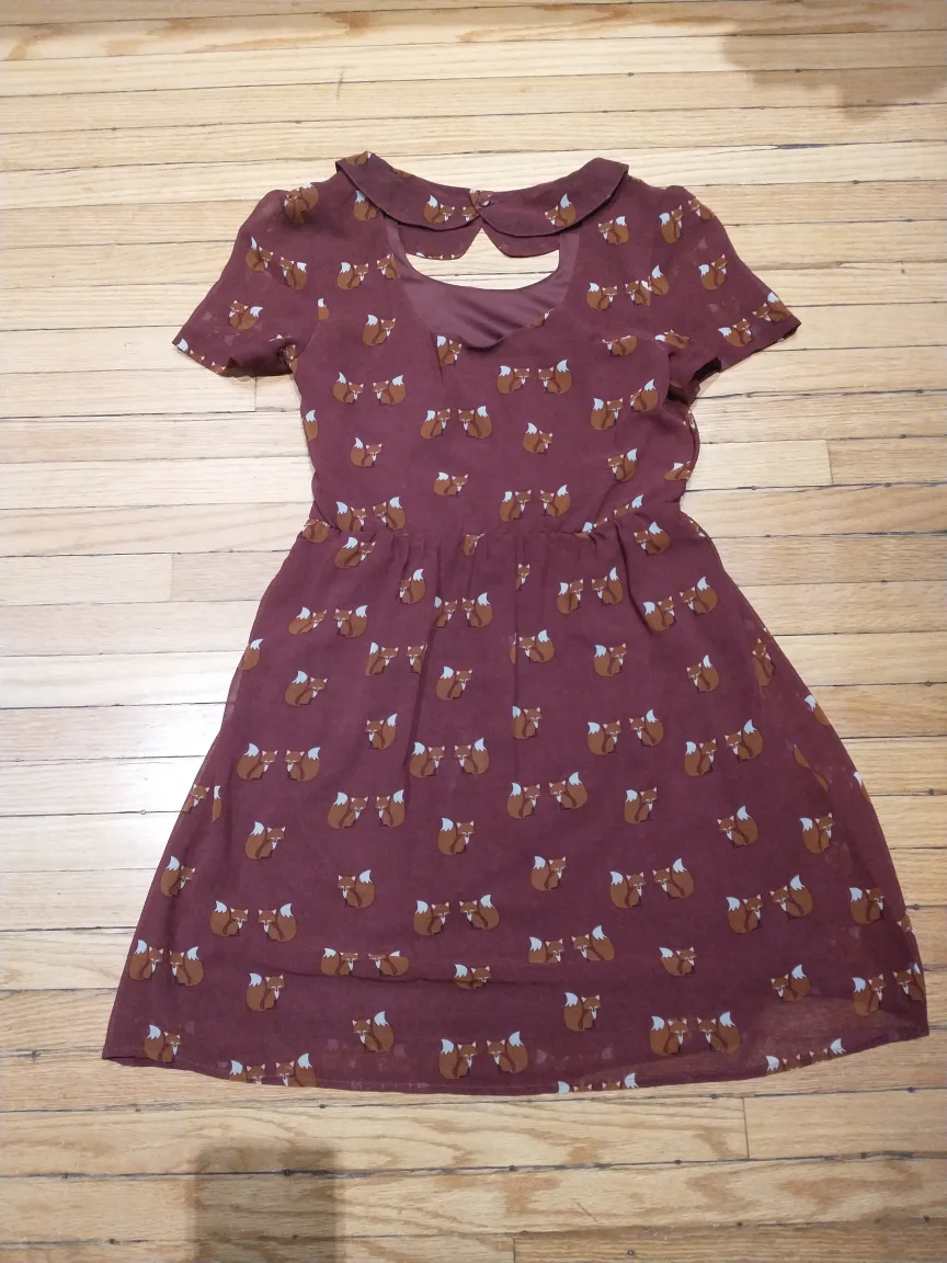 Sugarhill Boutique burgundy fox print dress image indicator(2)