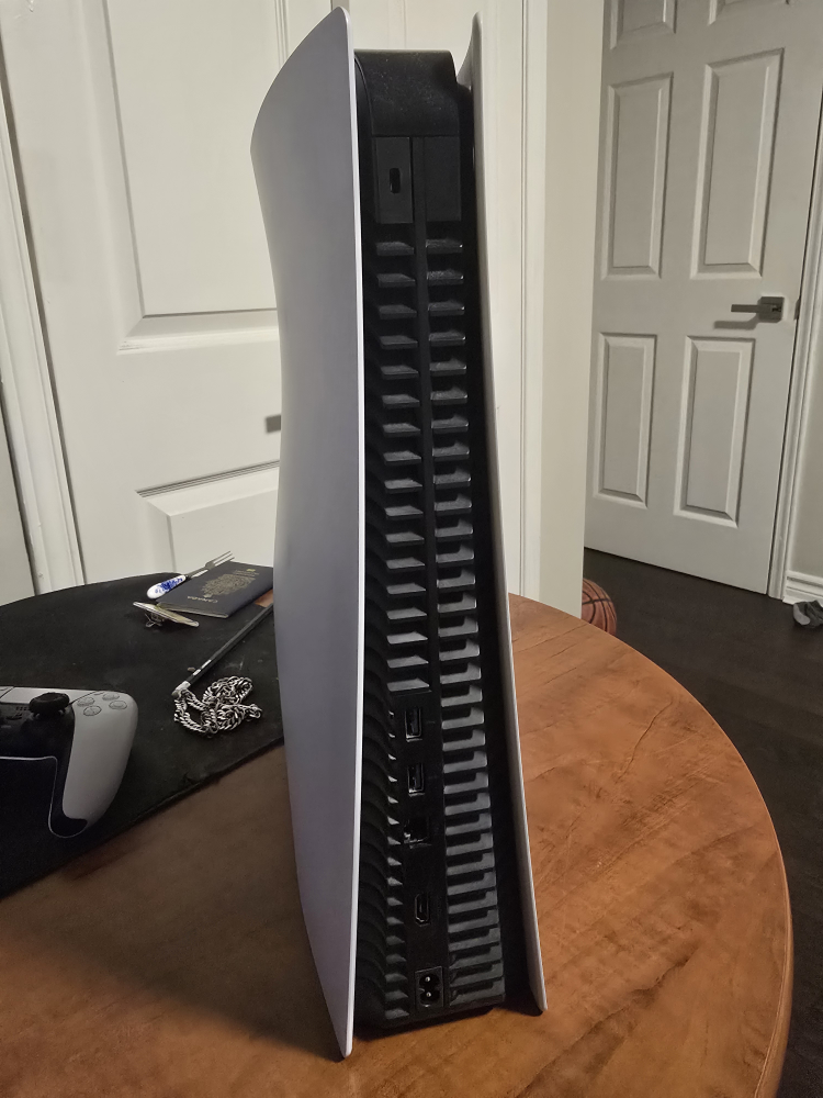 PS5 Console - Disc Edition - photo 3