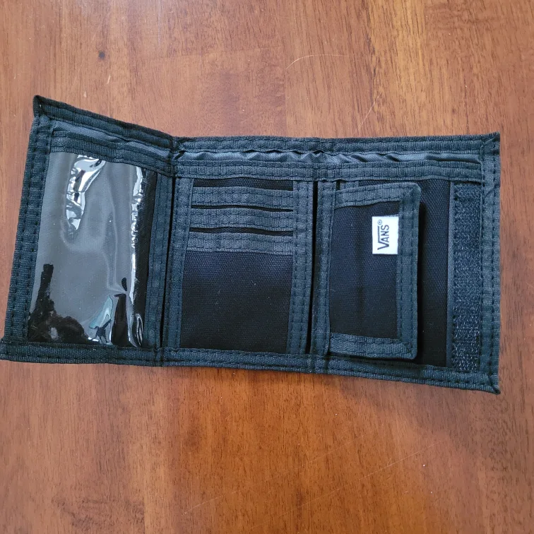 Vans Wallet and Drawstring Bag image indicator(2)