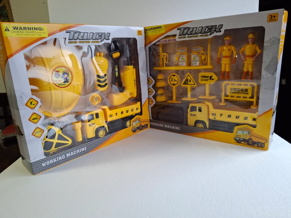 One set of Truck Super Friction Power Under Construction image indicator(2)