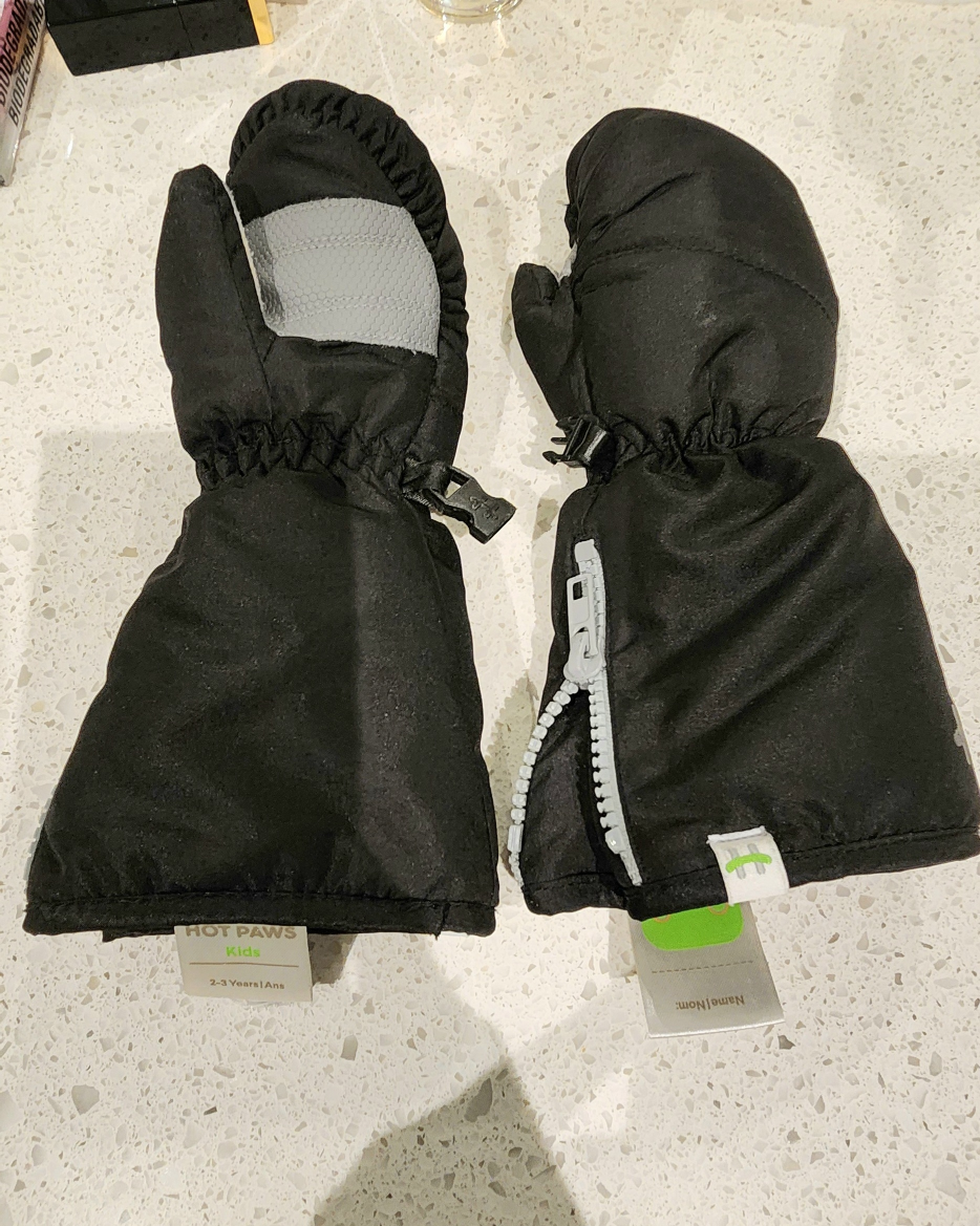 Hot Paws Winter Mittens size 2-3yrs - photo 3