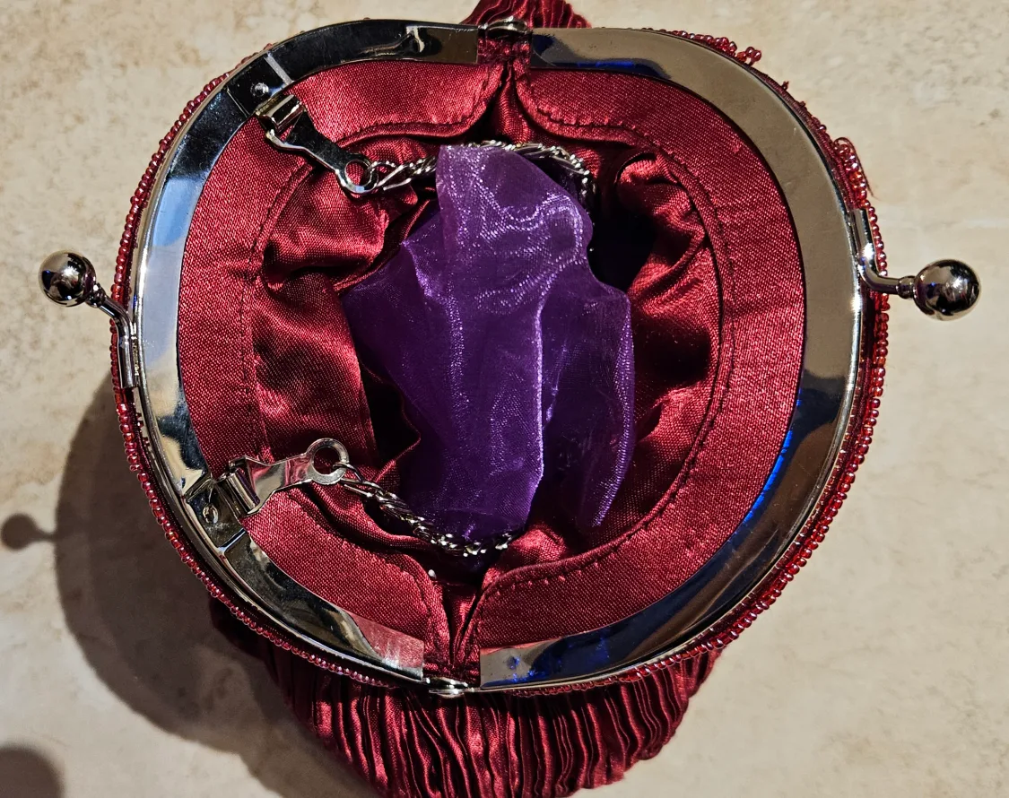 Burgundy Beaded Clutch Purse image indicator(7)