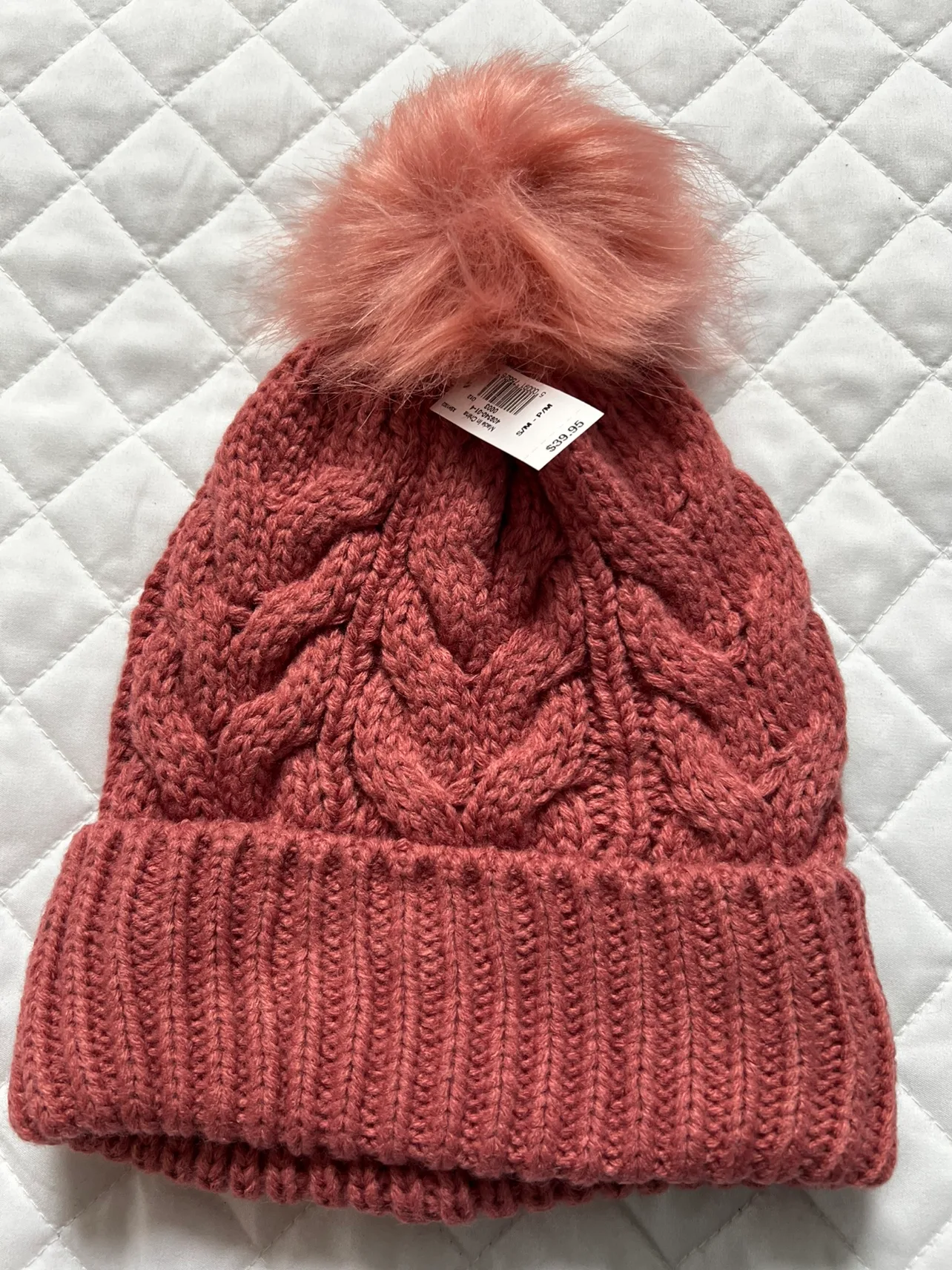 NEW WITH TAGS GAP GIRLS POMPOM HATS image indicator(2)
