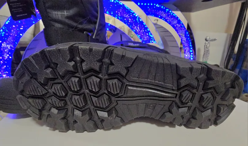 Brand new Ice Fields Winter Boots size US 6 for sale $48 image indicator(3)