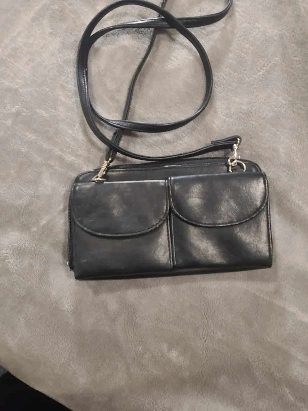Black Leather Crossbody Wallet image indicator(2)