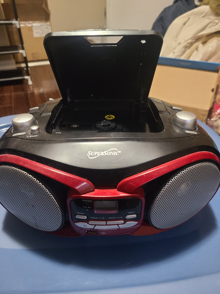 Supersonic CD Player with Radio - photo 2