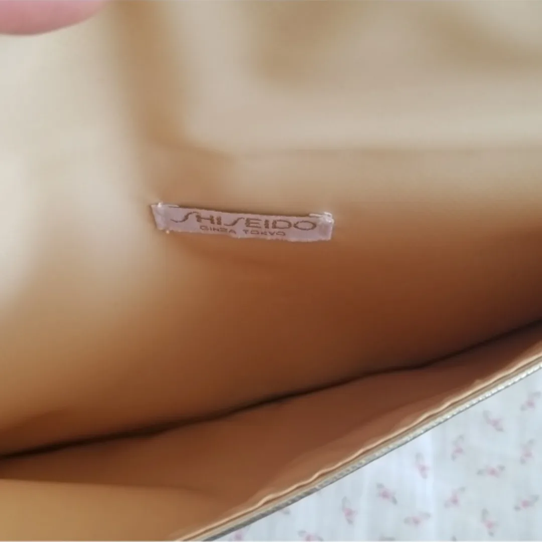 Shiseido Evening Clutch image indicator(4)