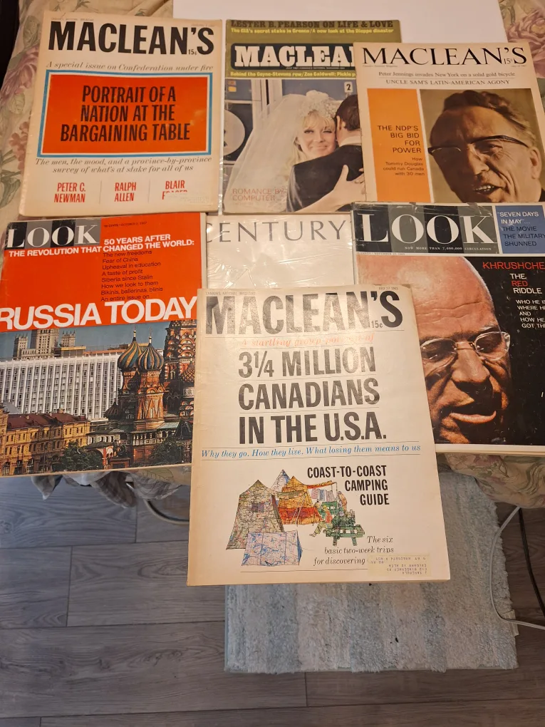 Lot of 5 Magazines image indicator(6)