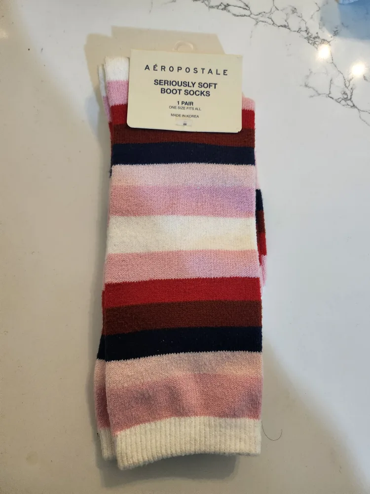 Aeropostale Seriously Soft Boot Socks