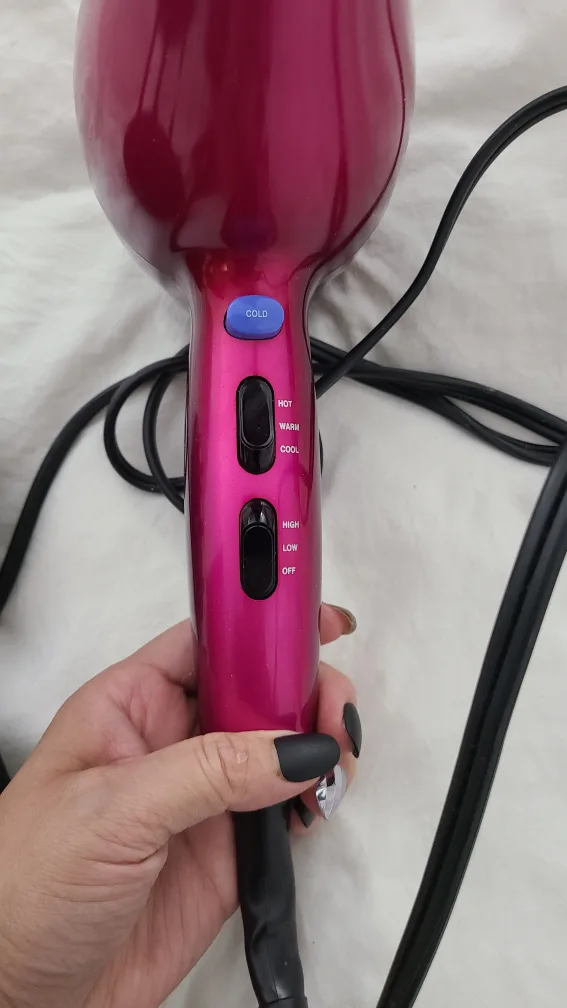 Conair blow dryer with diffuser image indicator(3)