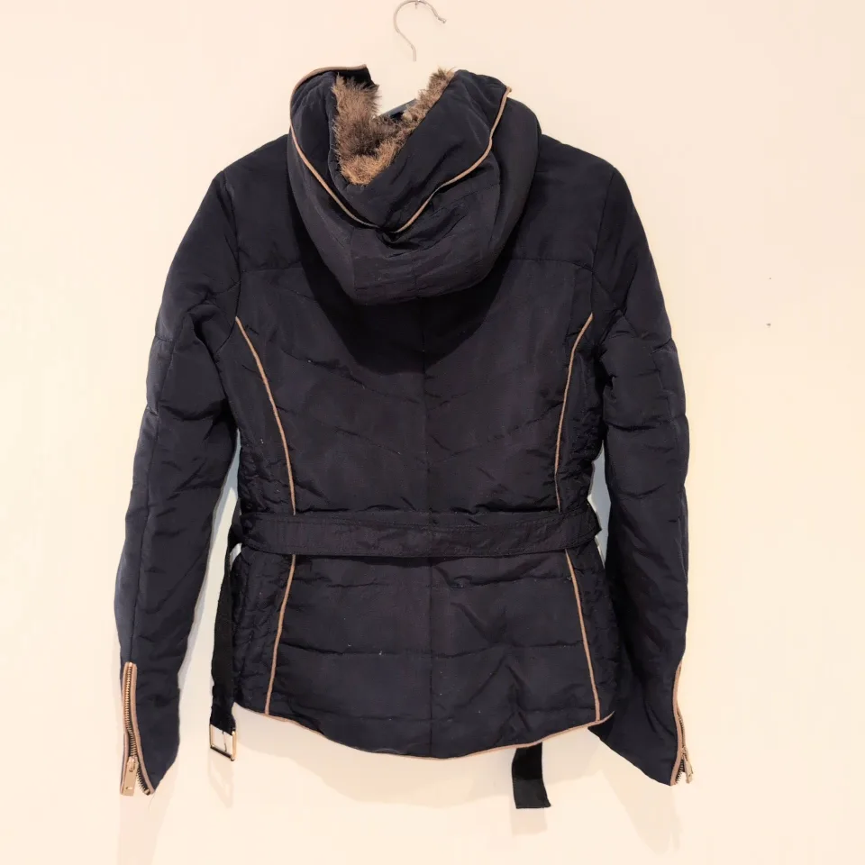 Zara Women's Puffer Jacket with Fur Hood image indicator(2)
