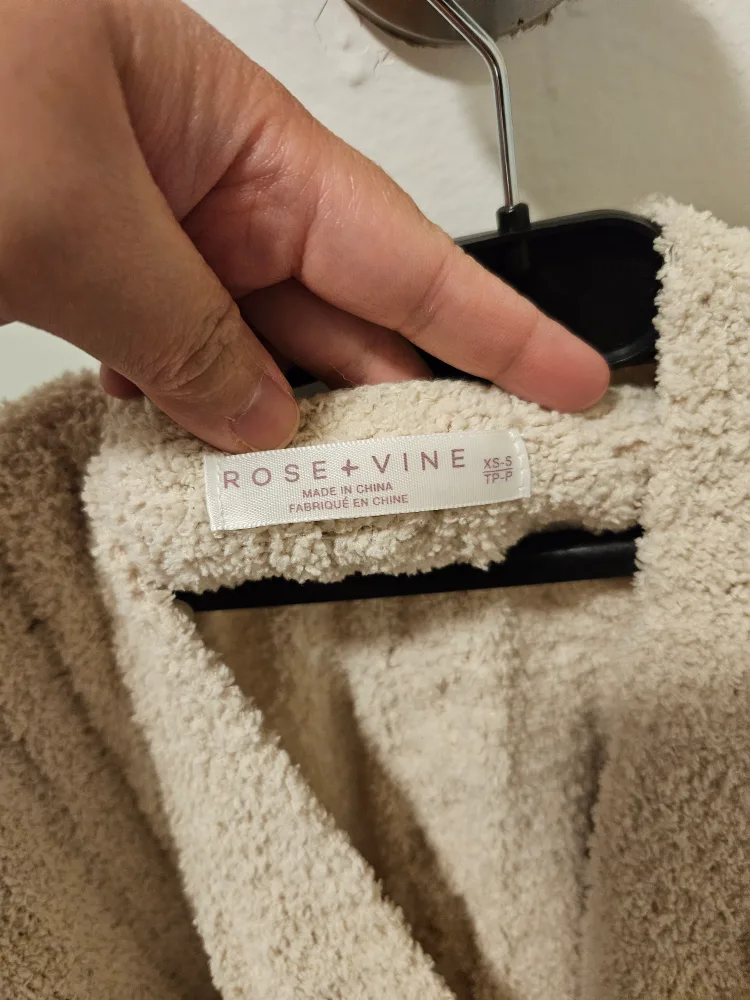 Rose + Vine Cardigan #freecycle image indicator(2)