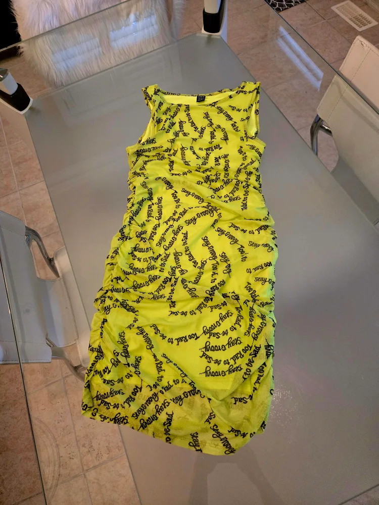 Giftable Brand New - Neon Green Mesh Dress image indicator(5)