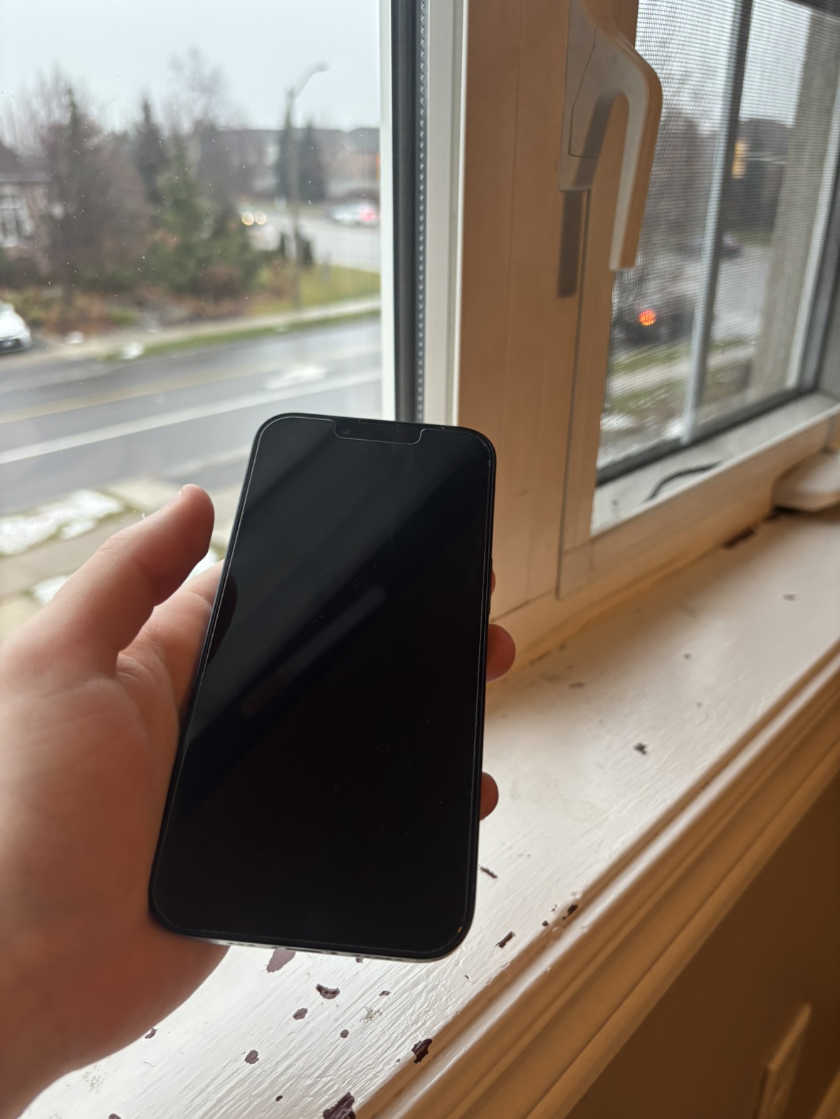 iPhone 14 - photo 2