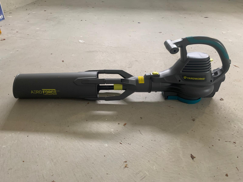 Yardworks Electric Leaf Blower - photo 4