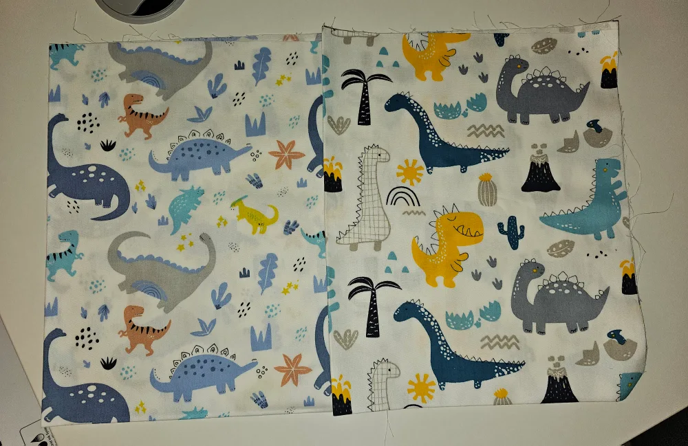 Dinosaur Fabric Scraps image indicator(3)