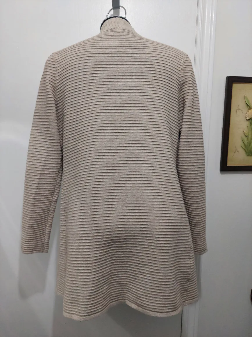 Women's Long Beige Cardigan Sweater Size M  #ThriftyPicks image indicator(5)