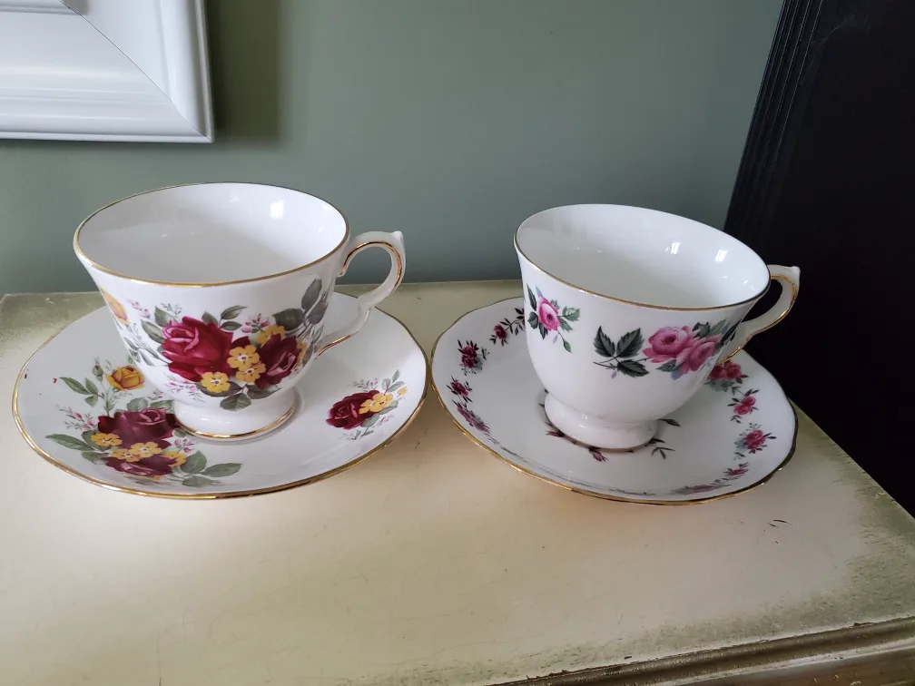 Queen Anne & Royal Vale Teacups and Saucers #freecycle thumbnail