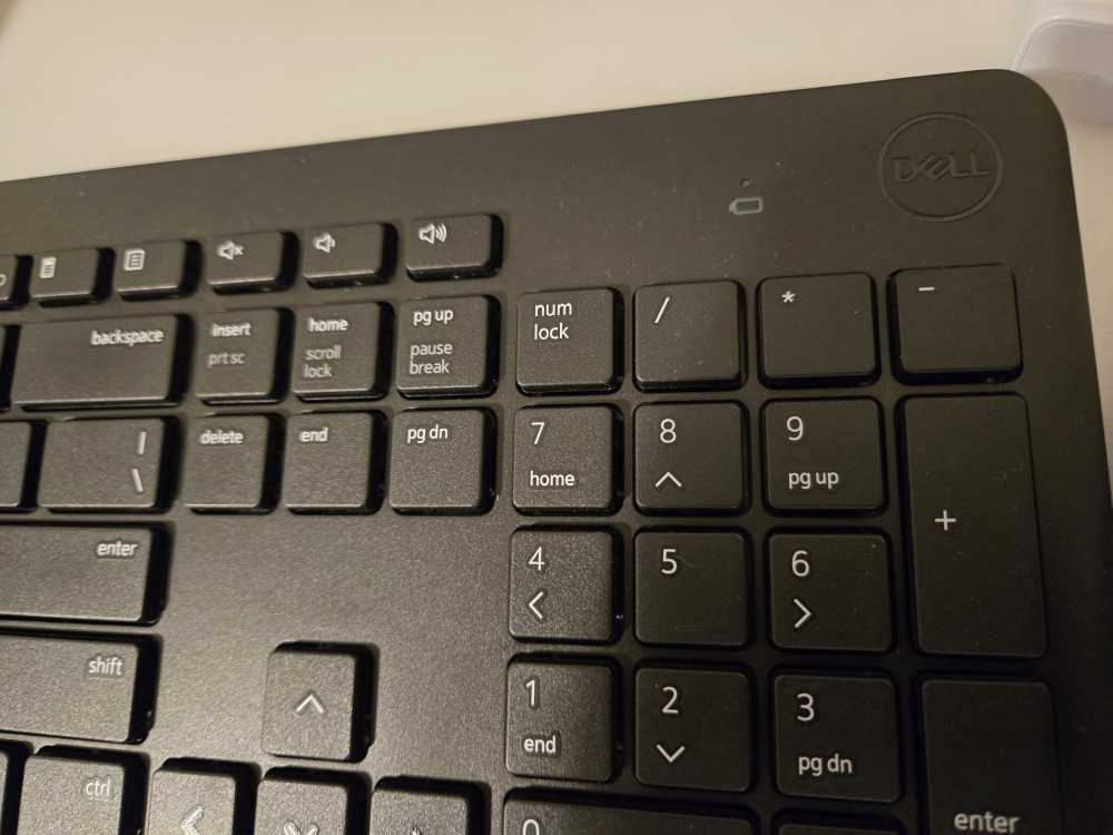 Dell Wireless Keyboard and Mouse Combo - photo 2