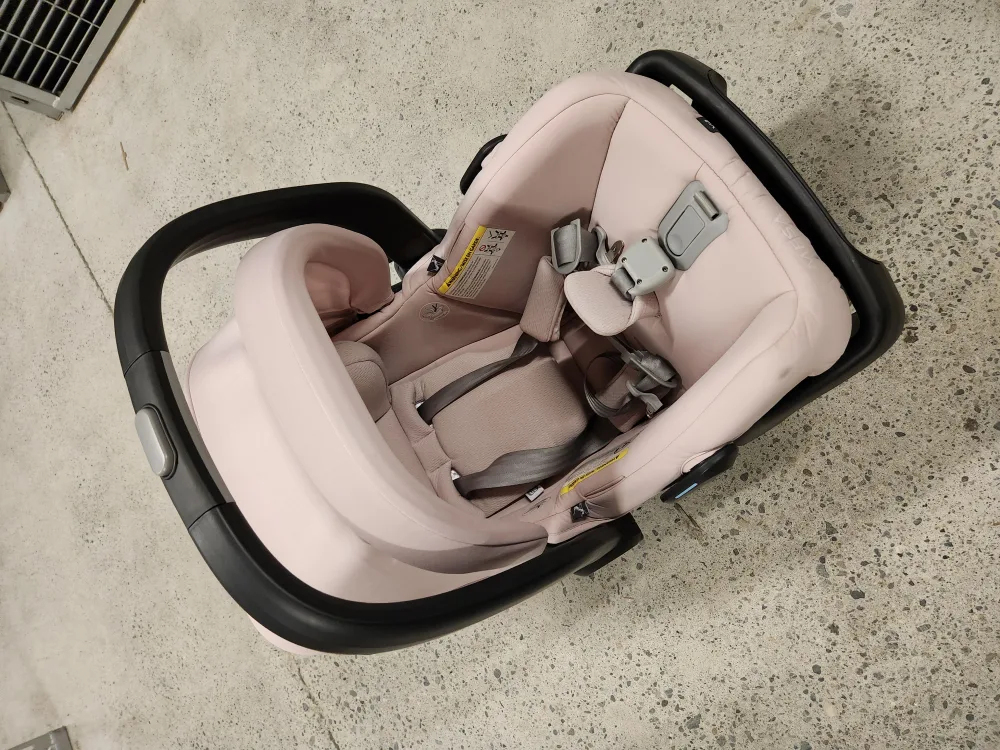 UPPAbaby Mesa V2 Infant Car Seat - Pink image indicator(3)