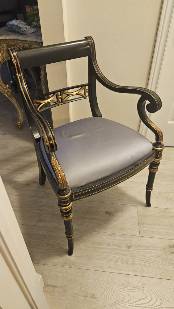 Elegant Armchair - photo 2