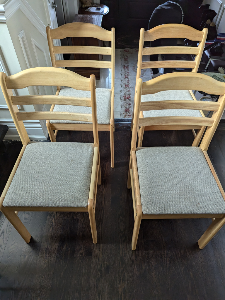 Set of 4 Wooden Dining Chairs