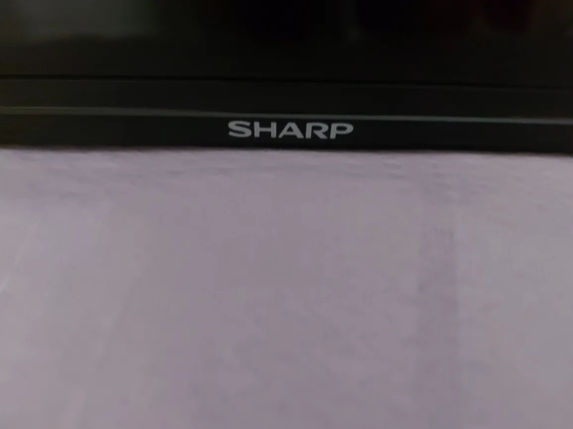 Sharp 32 inch LED TV image indicator(2)
