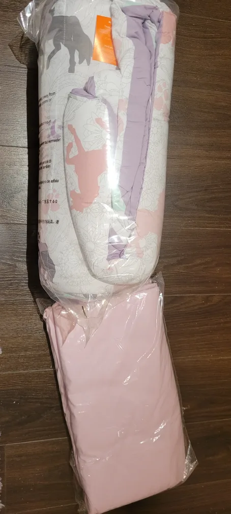 Amazonbasics Unicorn twin Bedding Set image indicator(2)