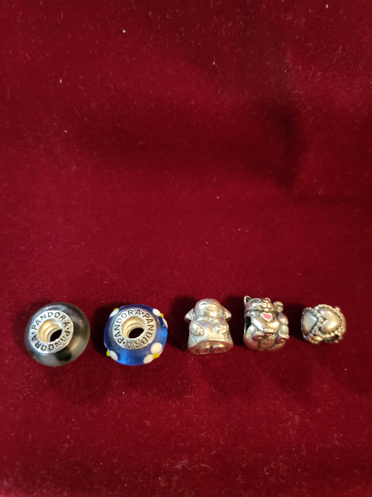 5 Pandora Charms - photo 2