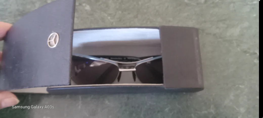 Mercedes-Benz Sunglasses image indicator(7)