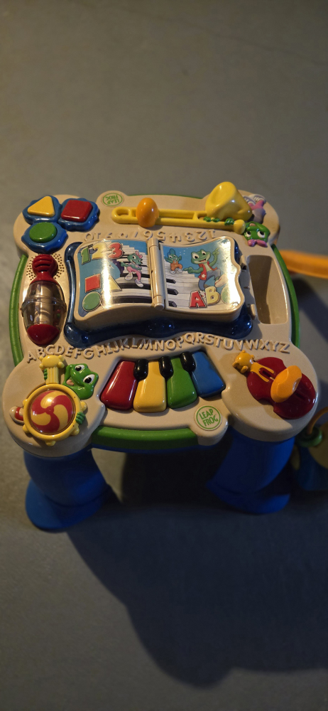 Free Learning Table and Walker - photo 2