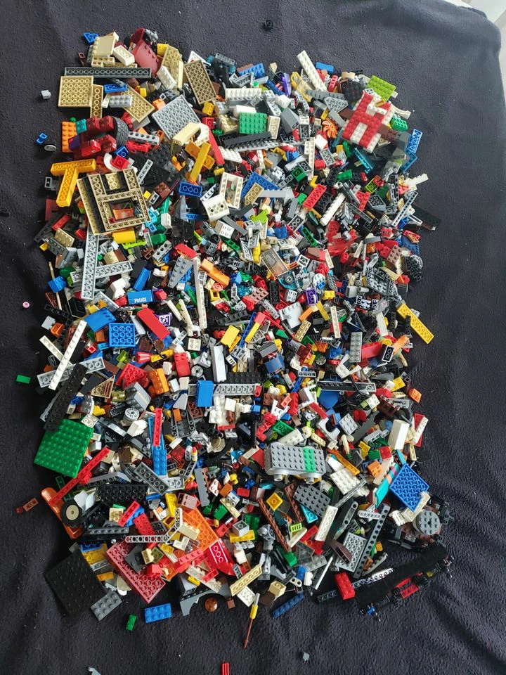 Bulk LEGO Lot